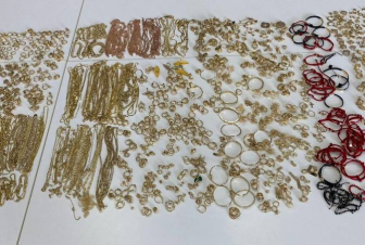 Ադրբեջանի քաղաքացիները կես միլիոն լարիի 6 կգ ոսկի են անօրինականորեն ներմուծել Վրաստան