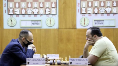 Հայաստանի շախմատի տղամարդկանց առաջնության մեկնարկում հաղթեցին Պետրոսյանները և Անդրիասյանը