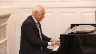 Վահագն Խաչատուրյանը դաշնամուր է նվագել Էստոնիայի նախագահի հրավիրած ընթրիքին, վերջինս գրառում է արել՝ պատմելով տպավորությունների մասին