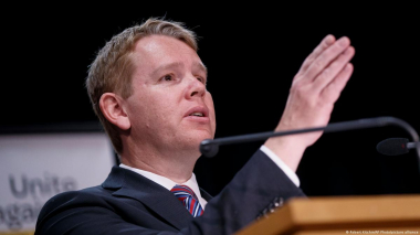 Քրիս Հիփքինսը կդառնա Նոր Զելանդիայի վարչապետ Արդեռնի հրաժարականից հետո