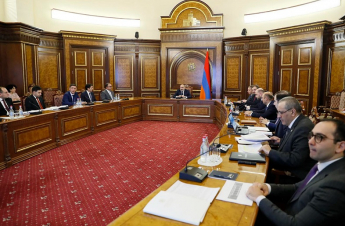 Փաշինյանը կարևորել է հարկային, մաքսային ոլորտներում կոռուպցիայի և ստվերային դրսևորումների դեմ հետևողական պայքարը
