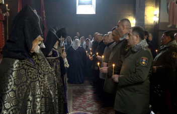 Բանակի օրվա առիթով Մայր Աթոռում սուրբ պատարագ և ընդունելություն է մատուցվել