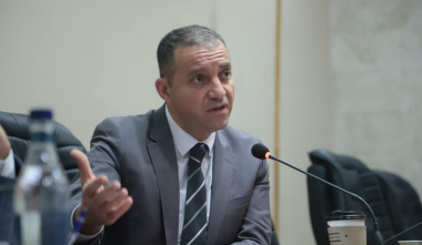 ՀՀ  էկոնոմիկայի նախարարը հանդիպել է բանկերի ներկայացուցիչների հետ