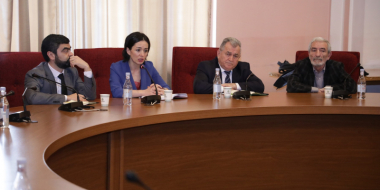 «Փոփոխությունները պահանջում են վերլուծություններ, փաստական տվյալներ». Ժաննա Անդրեասյանը հանդիպել է ԳԱԱ նախագահության անդամների հետ