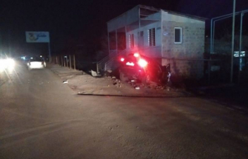 Մխչյանում մեքենաները բախվել են իրար, այնուհետ դրանցից մեկը՝ խանութի պատին, գազատարին. կան տուժածներ