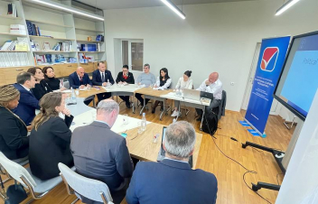 ԿԸՀ-ում քննարկվել են նախընտրական հիմնադրամների գործունեությանը և քարոզարշավների ֆինանսավորմանը վերաբերող հարցեր