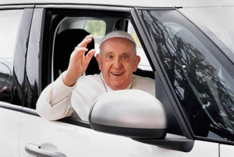 Հռոմի պապը դուրս է գրվել հիվանդանոցից