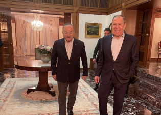 Լավրովի այցը Թուրքիա մեկնարկել է առանց փողկապի աշխատանքային ընթրիքով