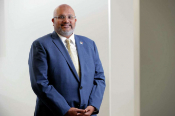 Հայաստան է ժամանել ԱՄՆ առևտրի դեպարտամենտի գլոբալ շուկաների հարցերով փոխքարտուղար Արուն Վենկատարամանը