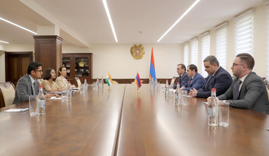 Սուրեն Պապիկյանը և Հնդկաստանի դեսպանը քննարկել են պաշտպանության բնագավառում համագործակցության հարցեր