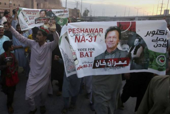 Դատարանը գրավի դիմաց երկու շաբաթով ազատ է արձակել Պակիստանի նախկին վարչապետ Իմրան Խանին