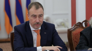 Կլաարը կայցելի նաև Ադրբեջան