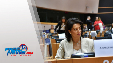 Կանայք պետք է խոսեն ավելի բարձր, քան զենքի ձայնն է. Աննա Հակոբյան