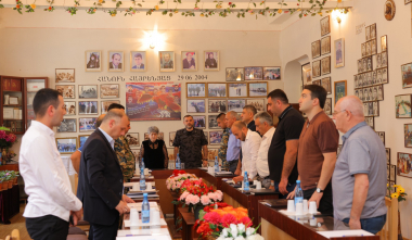 Արցախում տեղի է ունեցել գերիների, պատանդների և անհայտ կորածների հարցերով զբաղվող հանձնաժողովի նիստ