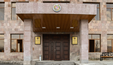 Ոստիկանի նկատմամբ բռնություն գործադրելու դեպքի առթիվ երեք անձ ձերբակալվել է. ՔԿ