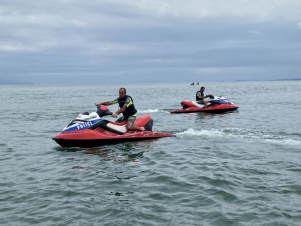 Ջրափրկարարները Սևանի ափ են դուրս բերել 1 կմ հեռացած երկու քաղաքացիներին