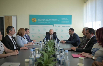 Արայիկ Հարությունյանը ներկայացրել է Առողջապահական և աշխատանքի տեսչական մարմնի նորանշանակ ղեկավարին