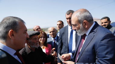 Քարաշենցիների հետ քննարկեցինք տարբեր հարցեր. Փաշինյանը՝ Տեղ համայնք այցի մասին