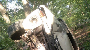 Դովեր գյուղում մեքենան մոտ 30մ գլորվել է ձորը. կա զոհ