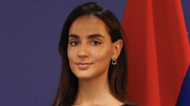 Քերոբյանի հրամանով Նելլի Ղուլյանը նշանակվել է Էկոնոմիկայի նախարարության մամուլի քարտուղար