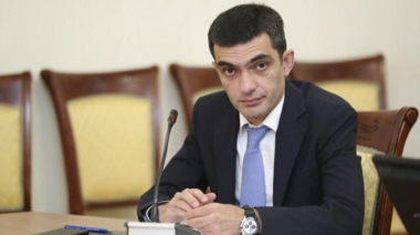 Այժմ մենք ականատեսն ենք, թե ինչպես է Ադրբեջանը իր ցեղասպան քաղաքականության իրականացման գործում անցնում խաղաղ բնակչության ֆիզիկական բնաջնջմանը . Արցախի ԱԳ նախարար