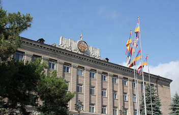 Անհապաղ դադարեցնել կրակը, նստել բանակցությունների սեղանի շուրջ. ԼՂ-ն դիմում է Ադրբեջանին