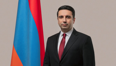 Մեր երկիրը, պետականությունը լուրջ մարտահրավերների առաջ է կանգնած. հավատում եմ քեզ, իմ իմաստուն հայ ժողովո՛ւրդ. Ալեն Սիմոնյան