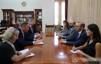 ԱԽ քարտուղարը Տոյվո Կլաարիի հետ քննարկել է ադրբեջանական վերջին ագրեսիայի ծանր հետևանքները