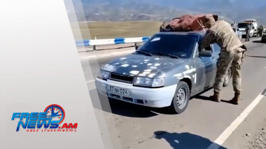 Գորիսում և Վայքում գրանցման վայր հասնելուց առաջ ճանապարհին այսպես են դիմավորում մեր հայրենակիցներին