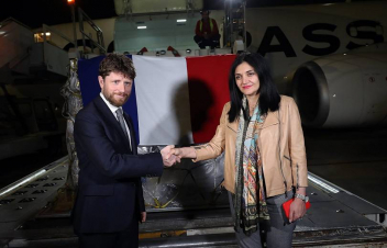 Ֆրանսիայից ուղարկված հրատապ բժշկական օգնությունը փոխանցվել է ՀՀ առողջապահության նախարարությանը