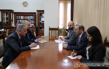 Արմեն Գրիգորյանը և ԵՄ դեսպանը քննարկել են Հայաստանի շուրջ ստեղծված անվտանգային իրադրությունը