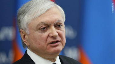 Հայաստանի ԱԳ նախկին նախարար Էդվարդ Նալբանդյանին նկատել են Մոսկվայի մետրոյում (տեսանյութ)