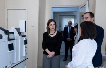 Դեղերի և բժշկական տեխնոլոգիաների փորձագիտական կենտրոնը պետական բացառիկ ֆունկցիա ունի. Ավանեսյանն այցելել է լաբորատորիա