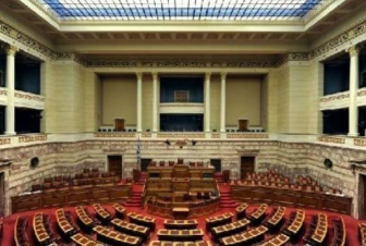 Հունաստանի խորհրդարանն ընդունել է օրենք, որն օրինականացնում է 30 հազար անօրինական միգրանտների կացությունը