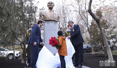 Հայ և ռուս խորհրդարանականները մասնակցել են լեգենդար հետախույզ Գևորգ Վարդանյանի կիսանդրու բացման հանդիսավոր արարողությանը