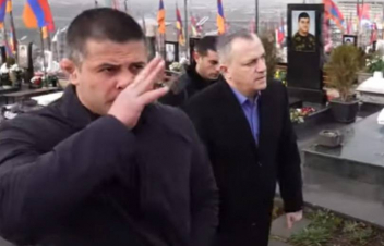 Շահրամանյանի թիկնապահը հայհոյել և հրել է լրագրողին