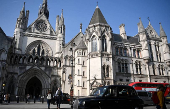 Լոնդոնի դատարանը կալանք է դրել ադրբեջանցի պատգամավորի ու նրա կնոջ՝ 39 մլն ֆունտ արժողությամբ 22 անշարժ գույքի վրա