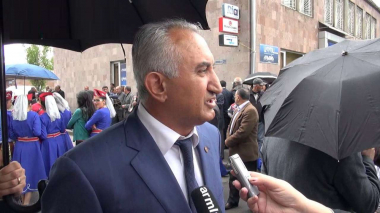 Արագածոտնի նախկին մարզպետից ու նրա պատգամավոր եղբորից պահանջում են ապօրինի գույքը