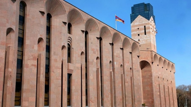 Հակակոռուպցիոն կոմիտեն այս պահին խուզարկում է Երևանի քաղաքապետարանում