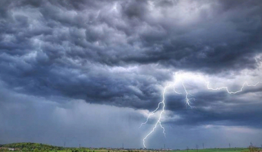 ՀՀ մի շարք շրջաններում այս պահին որոտում են գարնան առաջին ամպրոպները. Սուրենյան