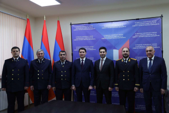 Ռուստամ Բադասյանը պարգևատրել է Արգիշտի Քյարամյանին