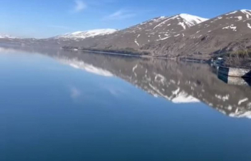 Երկնքի մի կտոր երկրի վրա.  Հրաշք Սևան. Սուրենյանը տեսանյութ է հրապարակել