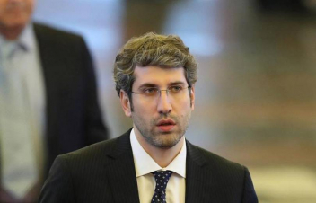 Եկեղեցու հետ կապված բազմաթիվ հարցեր կան, որոնք չենք քննարկել․ Գրիգոր Մինասյան