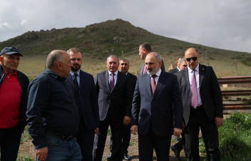 Նիկոլ Փաշինյանը հետևել է Սպիտակ-Վանաձոր ճանապարհահատվածի հիմնանորոգման աշխատանքներին