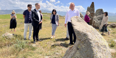 ԿԳՄՍ նախարարը ««Զորաց քարեր» բնակատեղի» արգելոցում քննարկել է մոդուլային կենտրոնի կառուցման հարցերը