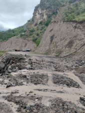 Փլուզվել է Խոտ-Որոտան այլընտրանքային ճանապարհի մի հատվածը. սելավը վնասել է բնակավայրի խմելու ջրի խողովակները