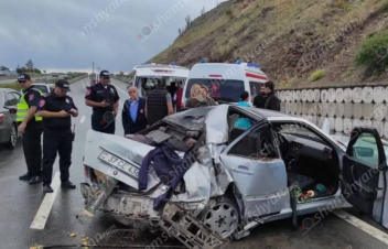 Ողբերգական ավտովթար «Չայնիի» ոլորաններում. մեքենան բախվել է բետոնե պարսպին, կան զոհ և 3 տուժած