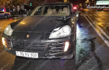 ՆԳՆ վարչական շենքի հարևանությամբ մեքենան վրաերթի է ենթարկել հետիոտնին. «Պորշ»-ում գտնվողներն եղել են ոչ սթափ