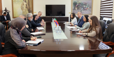 Քննարկվել են պարսկերենի ուսուցման զարգացման հնարավորությունները