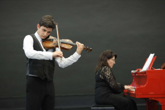 Գյումրեցի ջութակահարն անցել է Մոսկվայի Պետական Կոնսերվատորիայի միջազգային մրցույթի եզրափակիչ փուլ